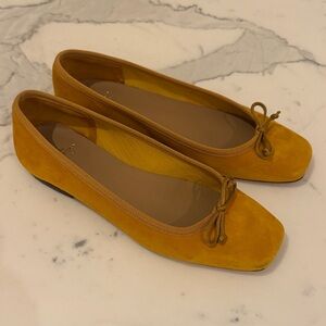 Chic Mustard Women's Flats with Bow Detail